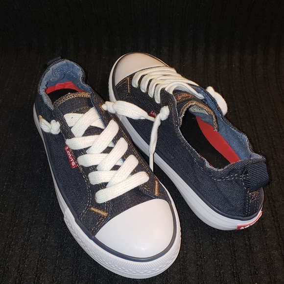 NIB Levi's Girl's Stan G Denim Sneaker with Comfort Insole Size 2 - Picture 1 of 9